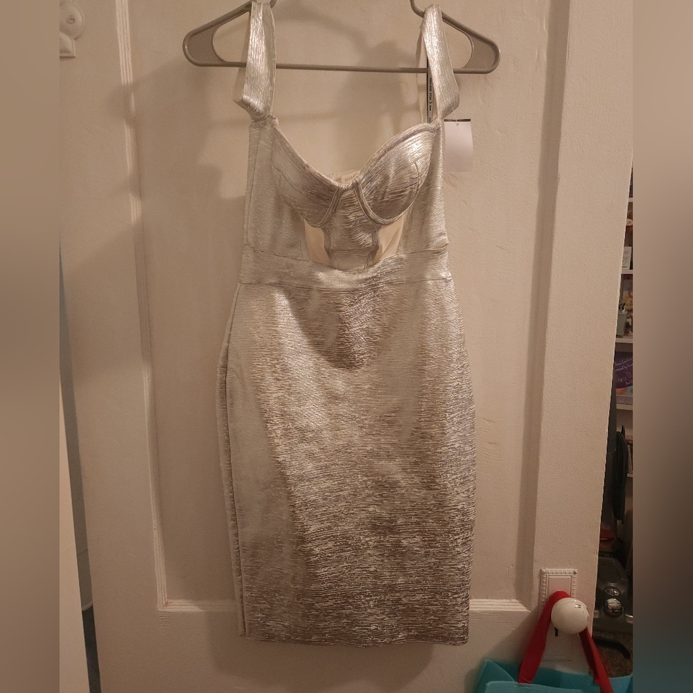 Silver bandage dress - Picture 2 of 5